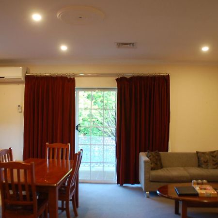 Meramie Motor Inn Albury Bagian luar foto