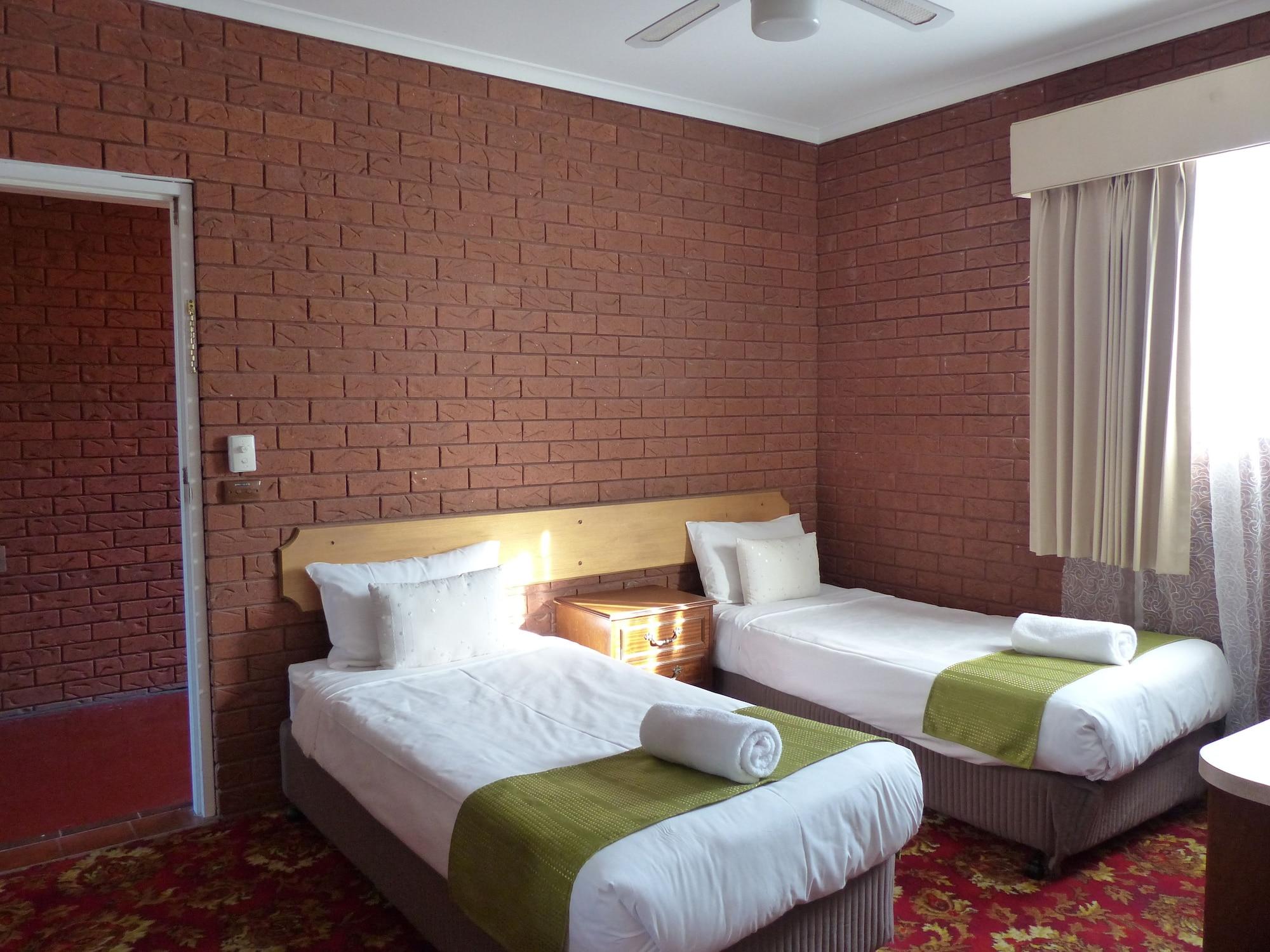 Meramie Motor Inn Albury Bagian luar foto