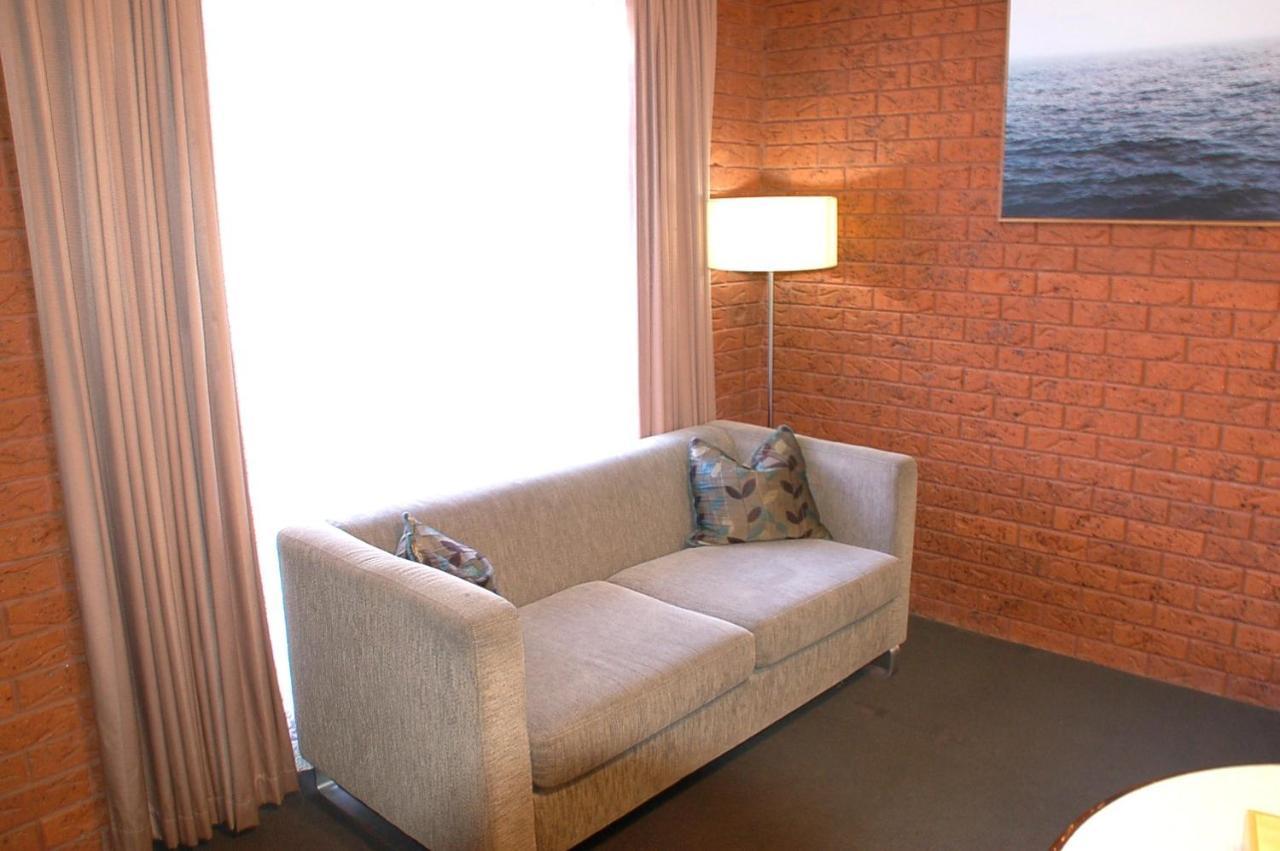 Meramie Motor Inn Albury Bagian luar foto