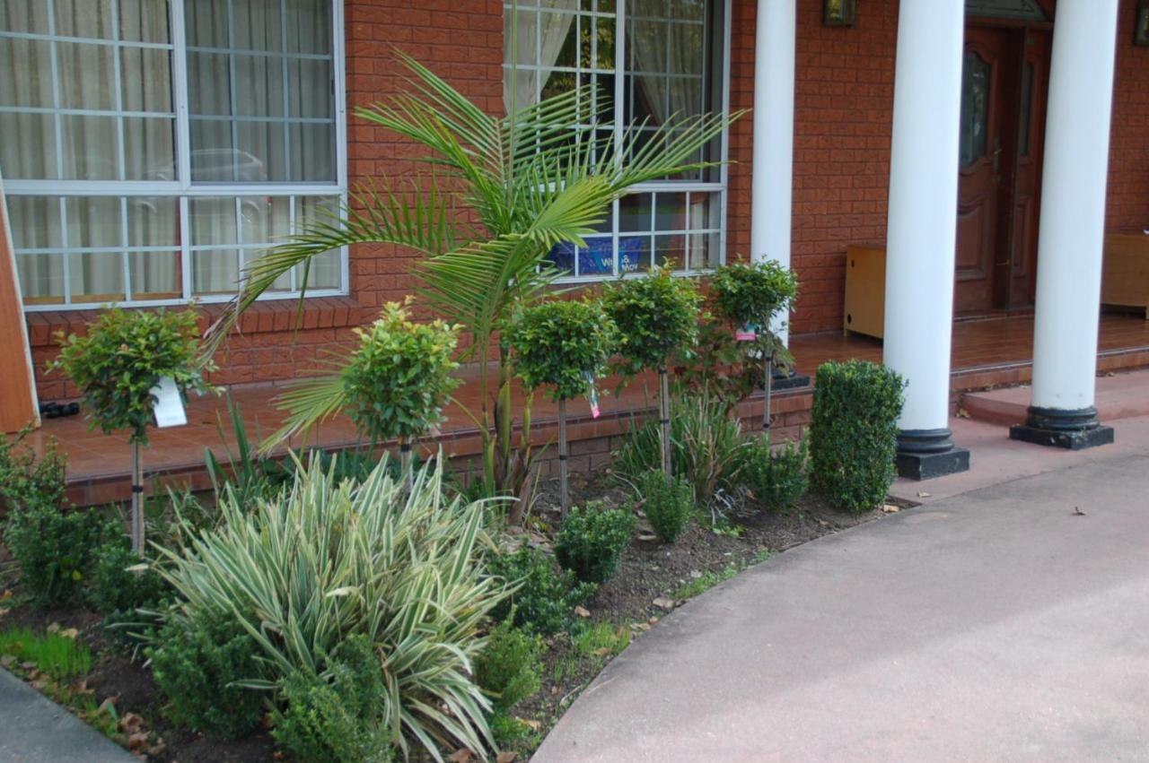 Meramie Motor Inn Albury Bagian luar foto