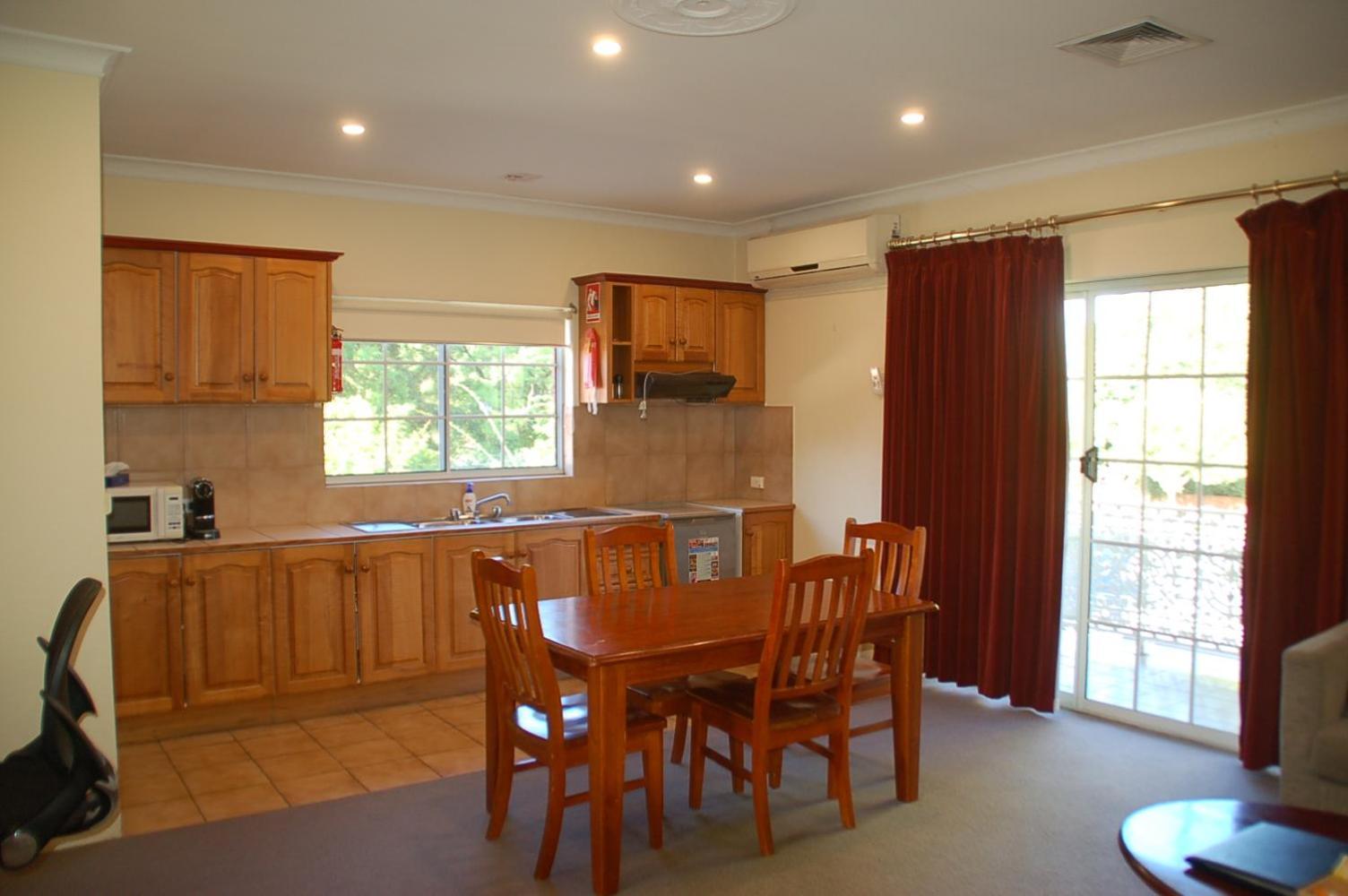 Meramie Motor Inn Albury Bagian luar foto